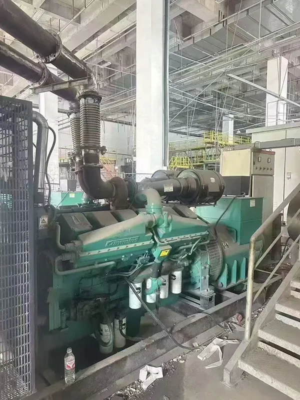 Used Cummins 1000 kVA Diesel Generator - photograph 01