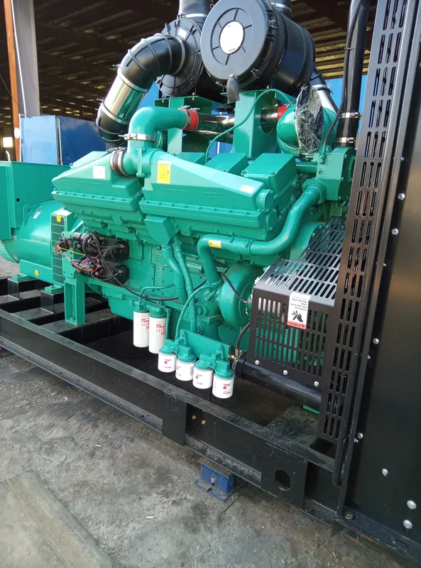 Used Cummins 1000 kVA Diesel Generator - photograph 01