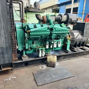 Used Cummins 1000 kVA Diesel Generator - photograph 01